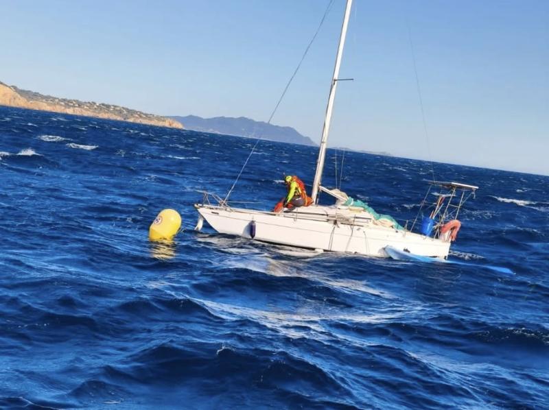 Tempête en baie de La Ciotat : un voilier et un kayak emportés par les rafales, la SNSM intervient en urgence