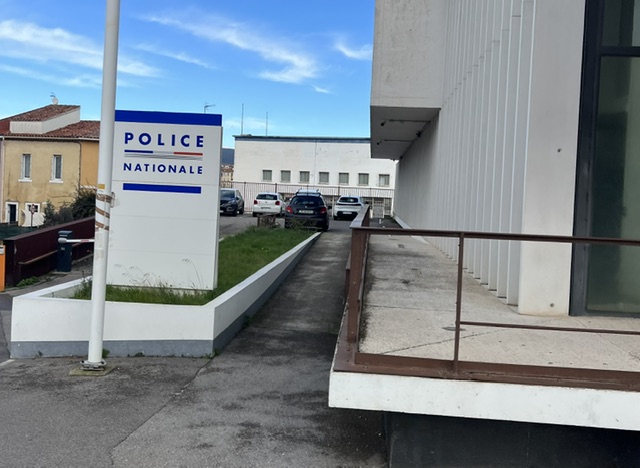 La Ciotat : elle tombe nez à nez avec un intrus dans son jardin