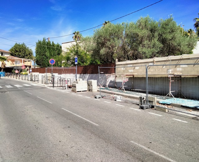 Ecoles à La Ciotat, une nouvelle clôture fait débat à quelques jours de la rentrée